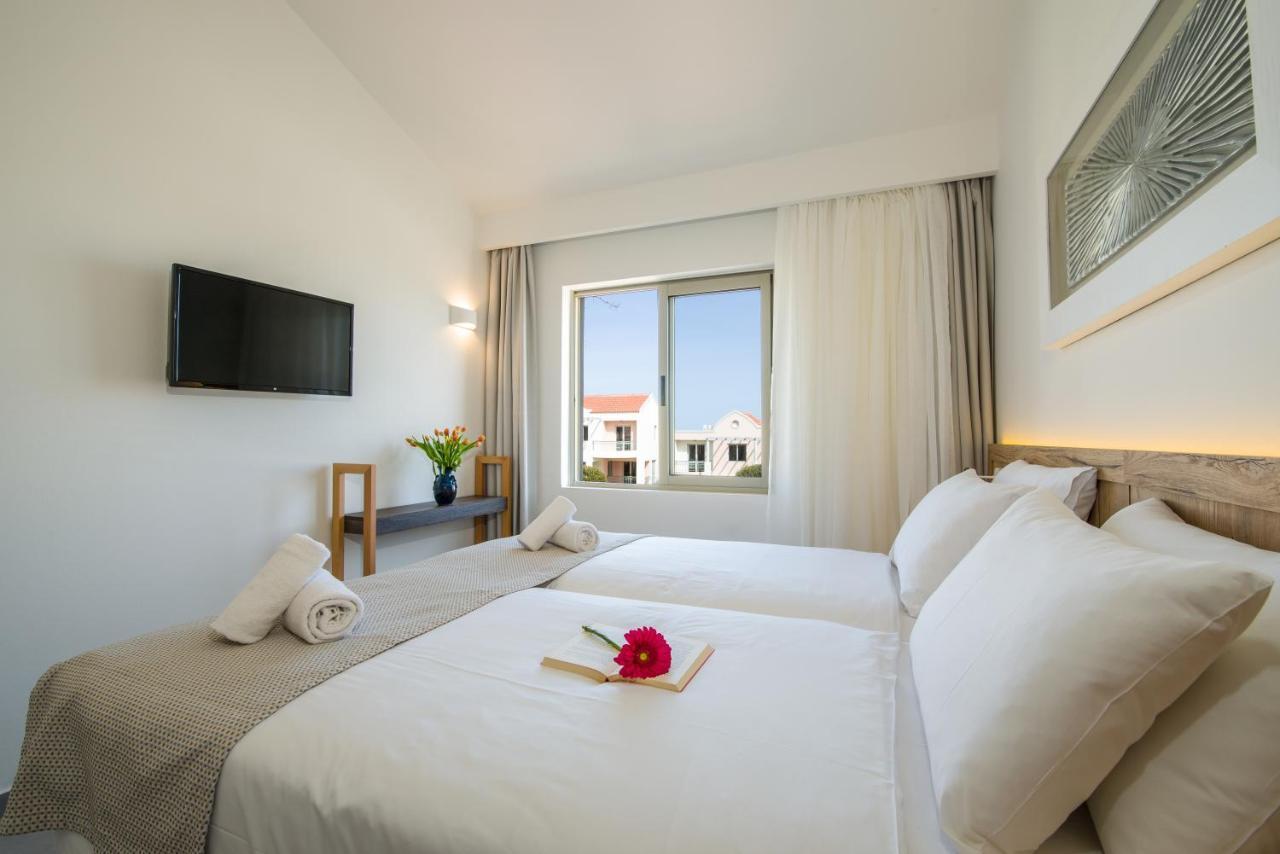 Lotus Hotel Apartments 카토다라초 외부 사진