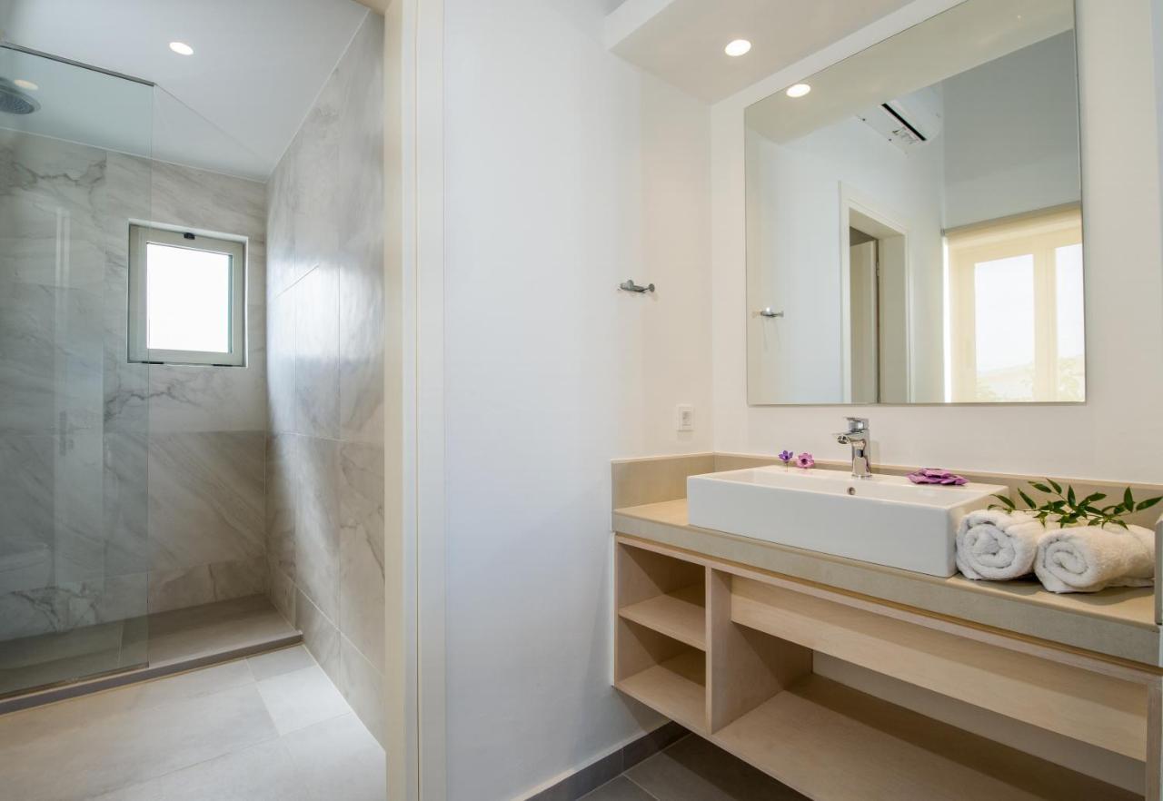 Lotus Hotel Apartments 카토다라초 외부 사진