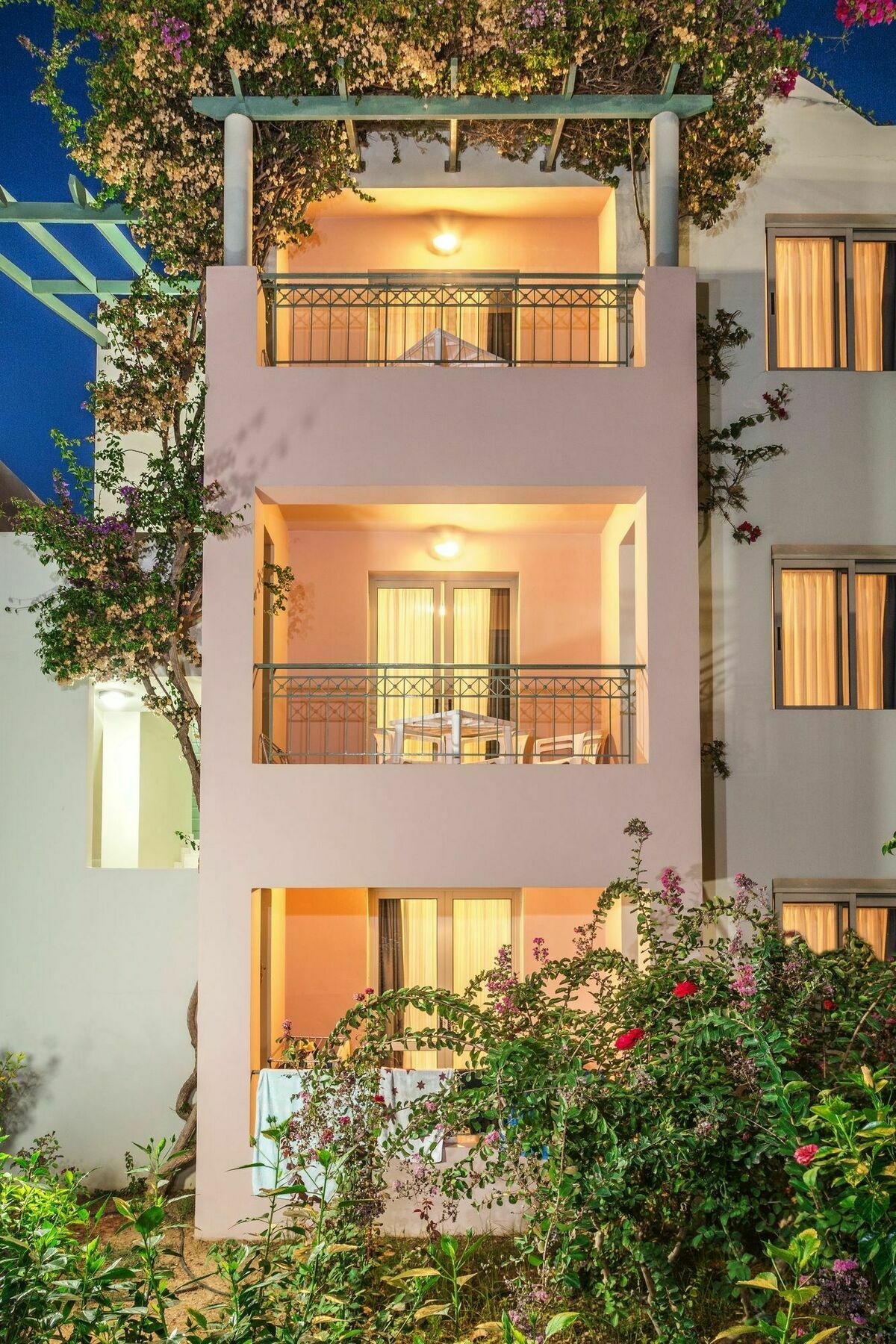 Lotus Hotel Apartments 카토다라초 외부 사진